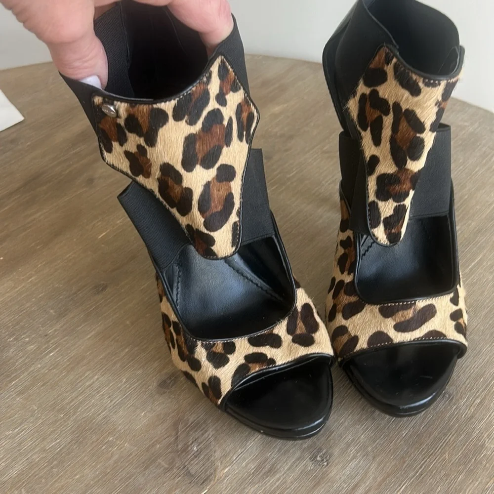 Calvin Klein Sonia Leopard Hair Calf Leather Elastic Platform Stilettos Women’s - Picture 9 of 16